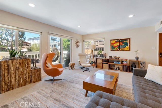 512 2nd Street, Manhattan Beach, California 90266, 4 Bedrooms Bedrooms, ,1 BathroomBathrooms,Residential,Sold,2nd Street,SB22080847