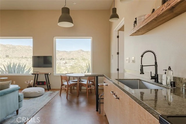 Detail Gallery Image 7 of 38 For 63005 Quail Springs Rd, Joshua Tree,  CA 92252 - 2 Beds | 2 Baths