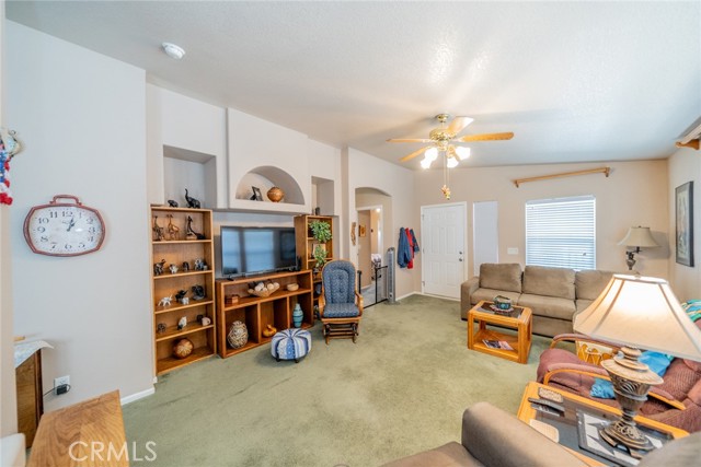 Detail Gallery Image 8 of 52 For 22241 Nisqually Rd #71,  Apple Valley,  CA 92308 - 3 Beds | 2 Baths