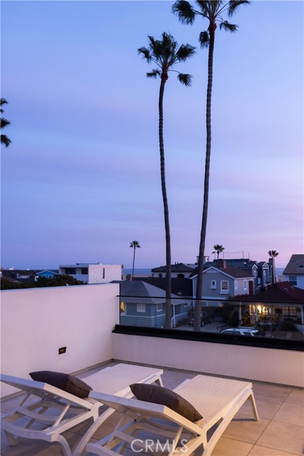 Detail Gallery Image 33 of 35 For 502 W Balboa Blvd, Newport Beach,  CA 92661 - 3 Beds | 3/1 Baths