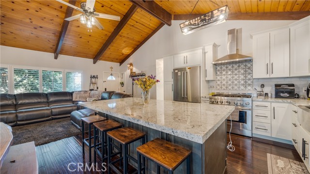 Detail Gallery Image 7 of 40 For 370 Weisshorn Dr, Crestline,  CA 92325 - 2 Beds | 2 Baths
