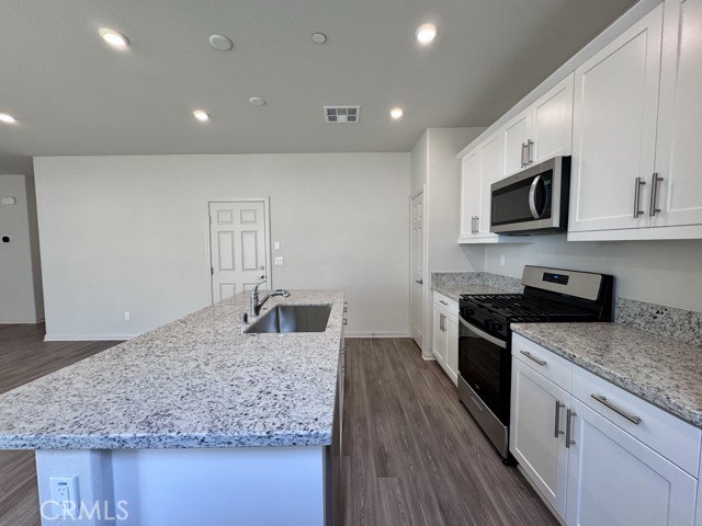 Detail Gallery Image 14 of 49 For 26553 James Dr, Menifee,  CA 92584 - 3 Beds | 2/1 Baths