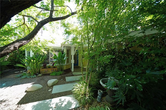 Image 4 of 38 For 27768 Crookshank Drive