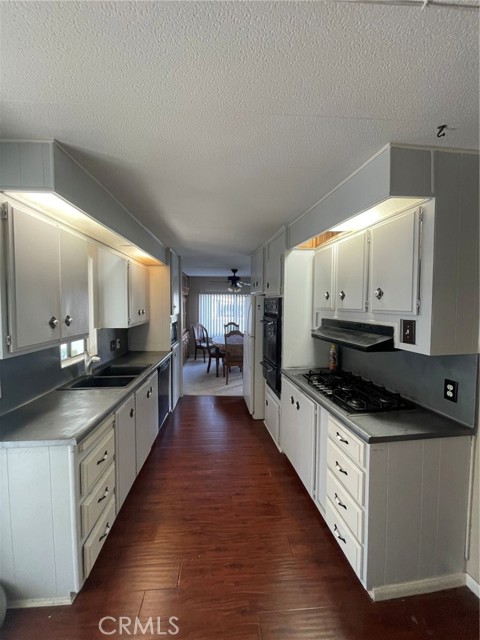 Detail Gallery Image 8 of 11 For 2230 Lake Park Dr #118,  San Jacinto,  CA 92583 - 2 Beds | 2 Baths