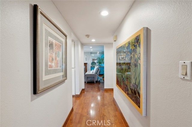 Detail Gallery Image 2 of 27 For 2722 E 20th St #203,  Signal Hill,  CA 90755 - 2 Beds | 2 Baths