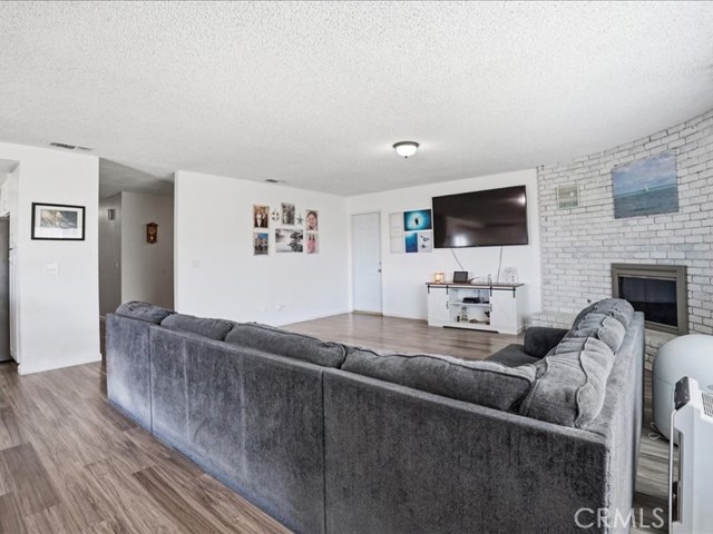 Detail Gallery Image 14 of 75 For 1826 Hillside, Norco,  CA 92860 - 4 Beds | 2 Baths