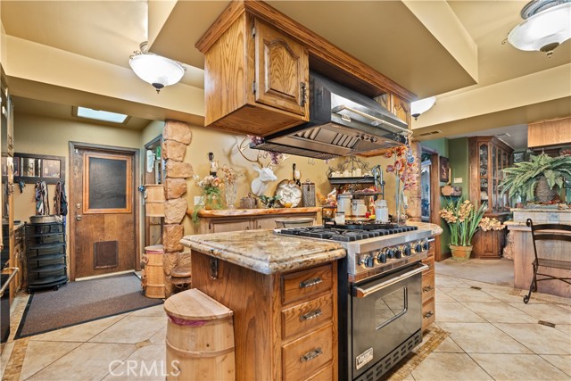 Detail Gallery Image 7 of 31 For 6016 E Texas, Bakersfield,  CA 93307 - 3 Beds | 2/1 Baths