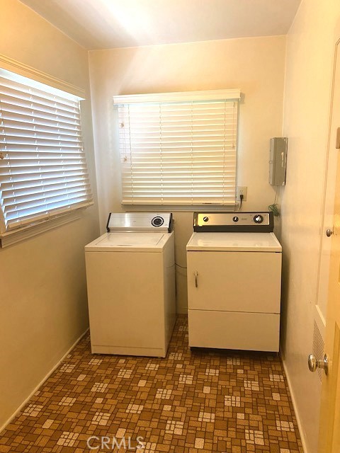 Detail Gallery Image 7 of 14 For 8 W 25th St, Merced,  CA 95340 - 2 Beds | 1 Baths