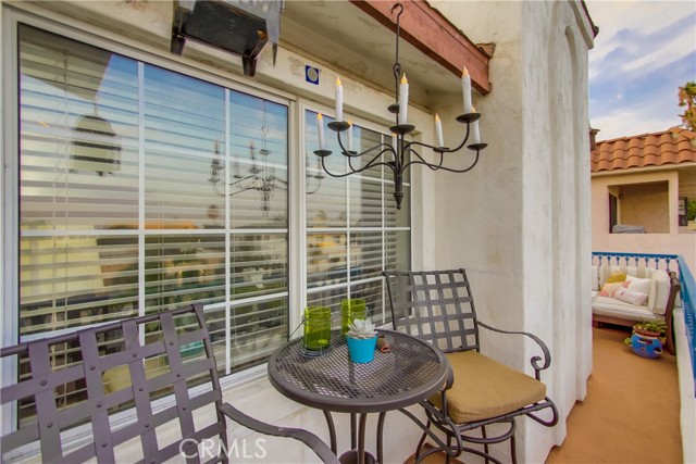 4021 S Pacific Avenue, San Pedro CA: https://media.crmls.org/medias/a3dbbe30-8d0a-4789-a60d-8fa1bbfe344a.jpg