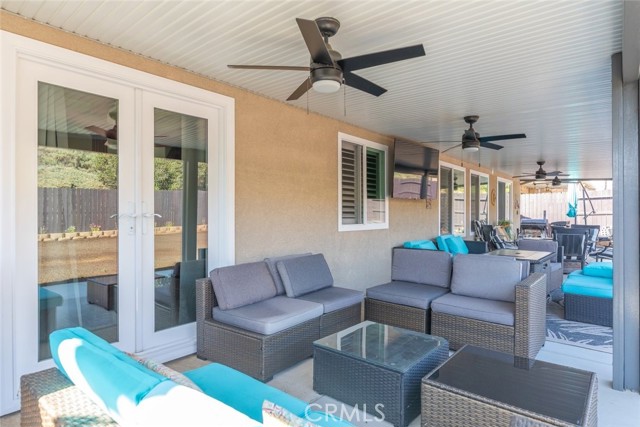 Detail Gallery Image 14 of 19 For 33268 via Chapparo, Temecula,  CA 92592 - 3 Beds | 2 Baths