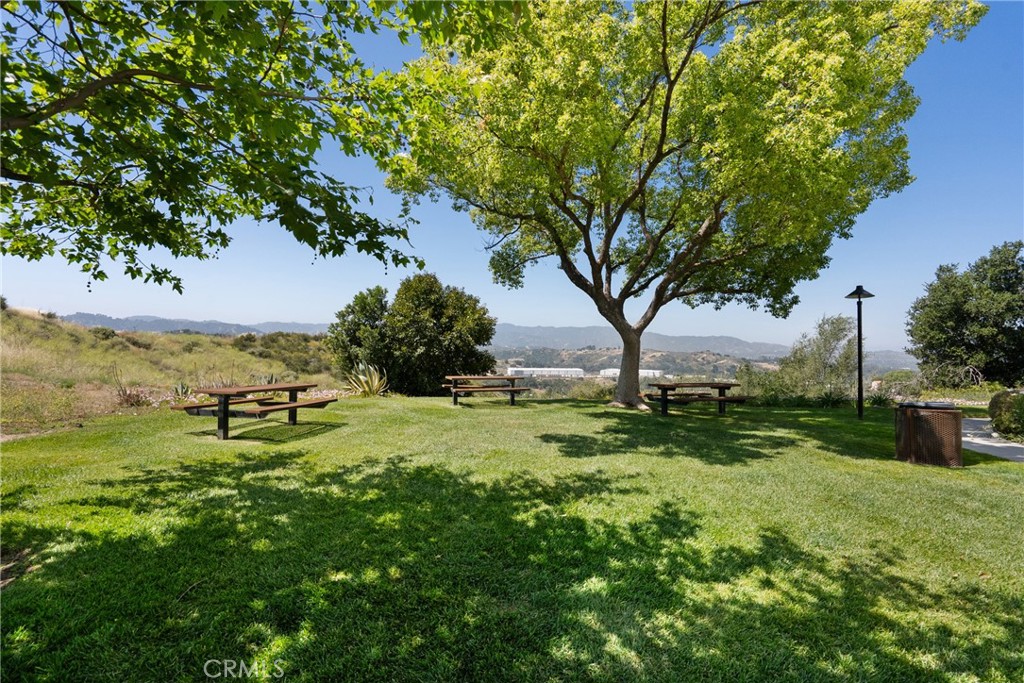 https://media.crmls.org/medias/a3dd1a02-c67b-4156-90dd-5342b2e70053.jpg?preset=X-Large