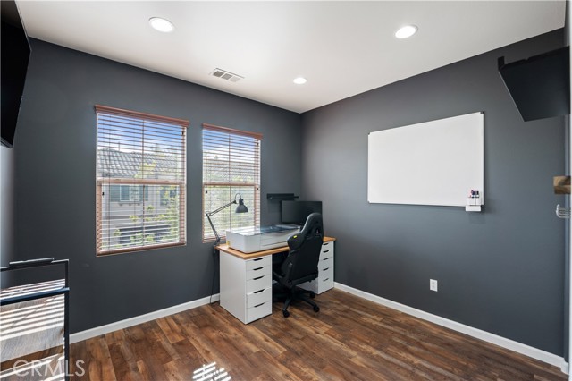 Detail Gallery Image 16 of 40 For 3108 N Oxnard Bld, Oxnard,  CA 93036 - 4 Beds | 3 Baths