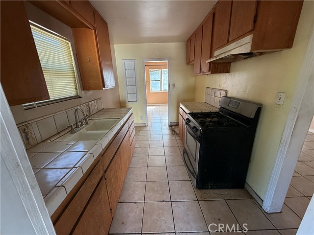 4416 Mesa, Bakersfield CA: https://media.crmls.org/medias/a3de485d-6ea3-44ff-94e3-c9170938056d.jpg