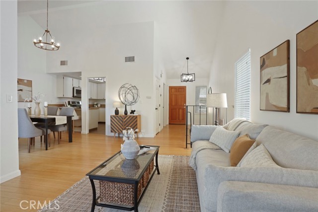 Photo #11: CROC25092973 Listing: Photo #11