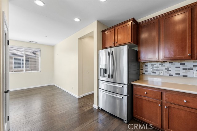 Detail Gallery Image 28 of 28 For 27968 Avalon, Canyon Country,  CA 91351 - 2 Beds | 2 Baths