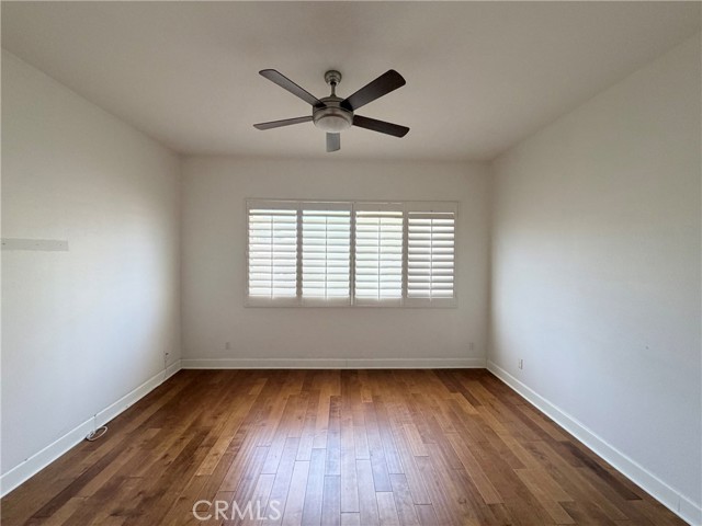 14647 Dickens, 8 photo 12