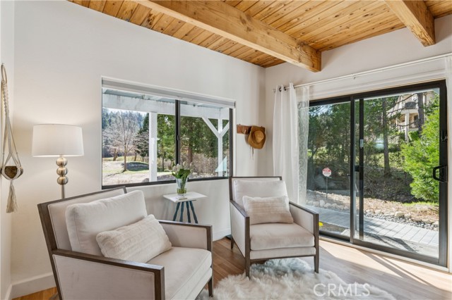 Detail Gallery Image 16 of 57 For 113 Brentwood, Lake Arrowhead,  CA 92352 - 6 Beds | 5/1 Baths