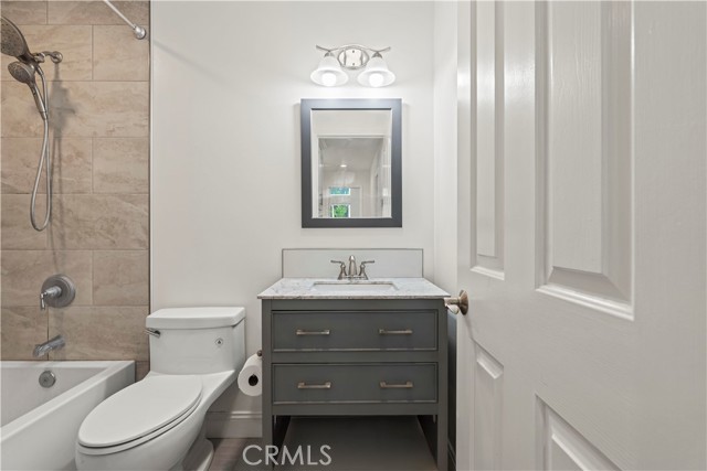 Detail Gallery Image 19 of 23 For 26816 Cold Springs St, Calabasas,  CA 91301 - 3 Beds | 3 Baths