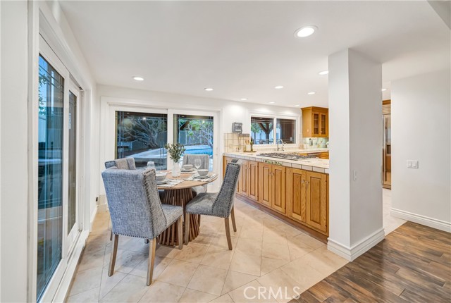 23216 Park Esperanza, Calabasas CA: https://media.crmls.org/medias/a3e1ac97-9fab-4887-a276-6182c6ca86a6.jpg