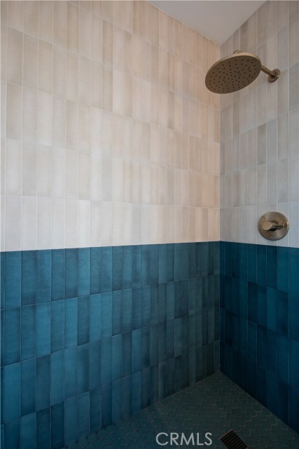 Detail Gallery Image 38 of 68 For 11911 Hartsook, Valley Village,  CA 91607 - 5 Beds | 4 Baths