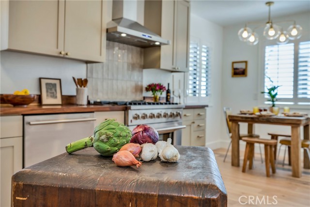 17380 Parnassus Drive, Cobb CA: https://media.crmls.org/medias/a3e1cb98-5978-47fd-b8f4-d0586d9a21f4.jpg