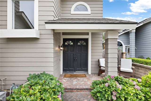 21111 Briarwood Lane, Rancho Santa Margarita CA: https://media.crmls.org/medias/a3e3a757-ec8a-4fe5-ad01-7decc010e89e.jpg