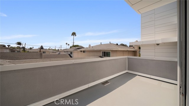 2306 Aviation Boulevard, Redondo Beach, California 90278, 4 Bedrooms Bedrooms, ,5 BathroomsBathrooms,Residential,Sold,Aviation,PV21200474