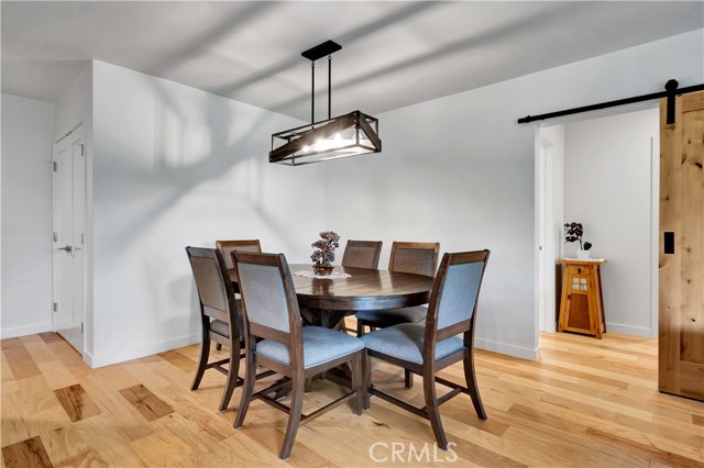 8710 Delgany Avenue, Playa del Rey CA: https://media.crmls.org/medias/a3e4c2d1-404f-4c4c-9f6d-8f748346ff8e.jpg