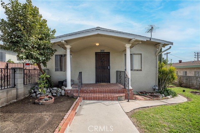 Detail Gallery Image 1 of 1 For 2818 Macon St, Los Angeles,  CA 90065 - 3 Beds | 1 Baths