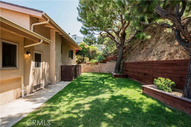 Detail Gallery Image 16 of 20 For 1826 Bara Rd, Glendale,  CA 91208 - 3 Beds | 2 Baths