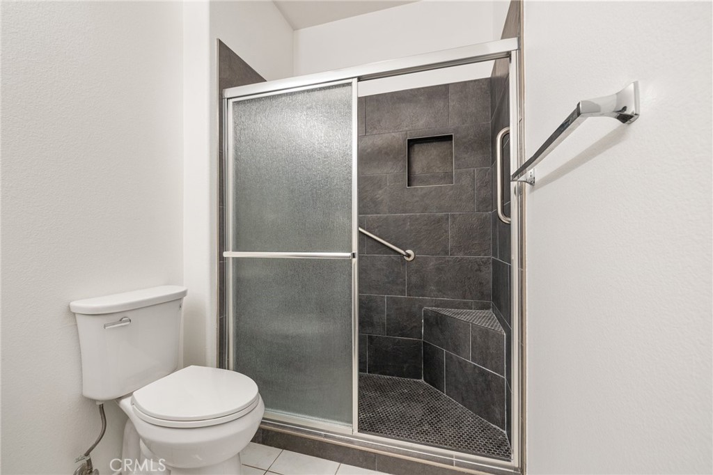 MLS #OC25096888 img 28