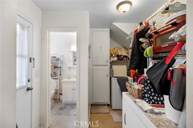 1107 Okoboji Drive, Arcadia CA: https://media.crmls.org/medias/a3e7fb8b-5309-469a-9eb8-4db66b70f8f0.jpg