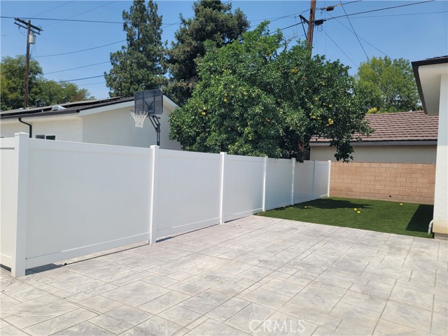 18001 Osborne Street, Sherwood Forest CA: https://media.crmls.org/medias/a3e85989-e5db-483e-9e0a-c6ffba9d7284.jpg