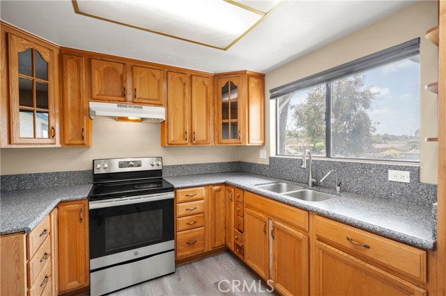 Detail Gallery Image 6 of 28 For 4137 Tiberon Dr, Oceanside,  CA 92056 - 3 Beds | 2 Baths