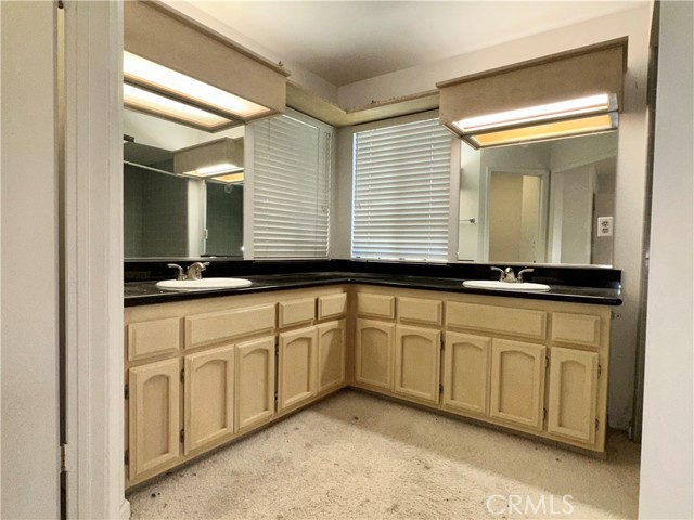 3072 Ironwood, Merced CA: https://media.crmls.org/medias/a3e9c42d-1025-48af-b1c8-85b9f9bc1ca0.jpg