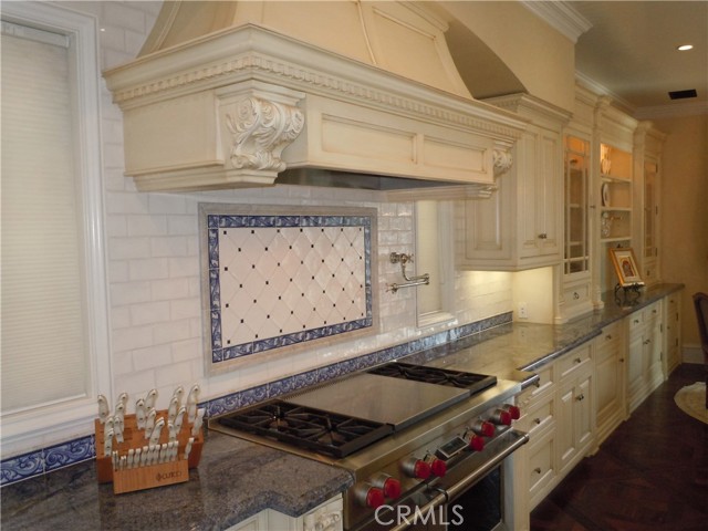 59 Rivo Alto Canal, Long Beach CA: https://media.crmls.org/medias/a3e9efff-33a1-4b6c-8bfb-62f9c15f1d4e.jpg