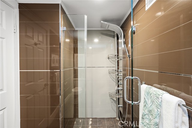 Detail Gallery Image 36 of 75 For 342 S Silverbrook Dr., Anaheim Hills,  CA 92807 - 5 Beds | 4 Baths