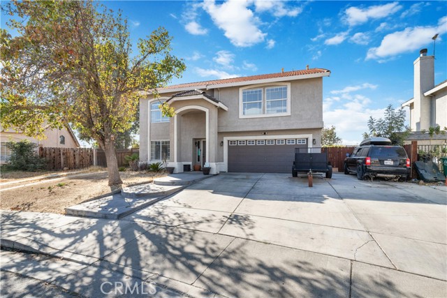 Detail Gallery Image 1 of 1 For 1461 Pintail Cir, Los Banos,  CA 93635 - 5 Beds | 2/1 Baths