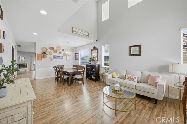 Detail Gallery Image 7 of 47 For 745 Sweet Clover, San Jacinto,  CA 92582 - 5 Beds | 3 Baths