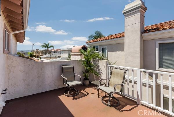 2120 Clark Lane, Redondo Beach, California 90278, 4 Bedrooms Bedrooms, ,2 BathroomsBathrooms,Residential,Sold,Clark,SB16085184