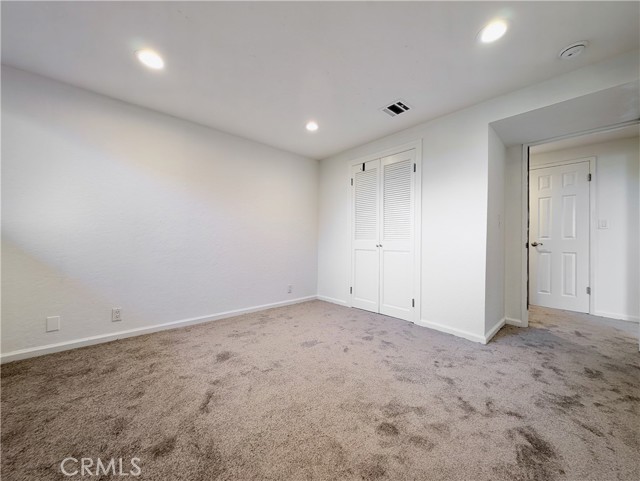 Detail Gallery Image 22 of 28 For 5288 Medina Rd, Woodland Hills,  CA 91364 - 3 Beds | 2/1 Baths