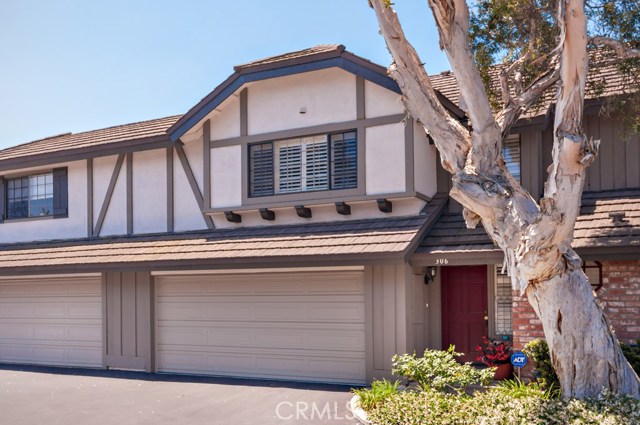 306 Campbell Ln, Costa Mesa, CA 92627