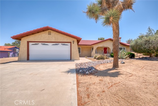 Detail Gallery Image 2 of 35 For 8707 Palomar Ave, Yucca Valley,  CA 92284 - 3 Beds | 2 Baths