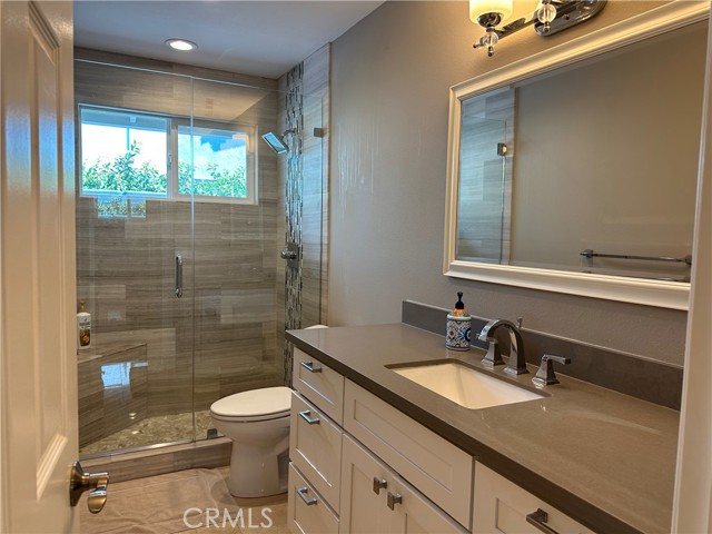 Detail Gallery Image 15 of 30 For 25931 Sheriff Rd, Laguna Hills,  CA 92653 - 5 Beds | 5 Baths