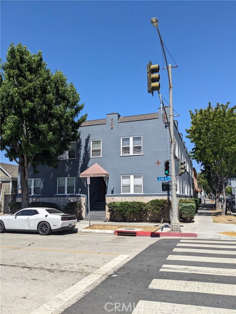 Detail Gallery Image 8 of 8 For 406 Linden Ave #4,  Long Beach,  CA 90802 - 0 Beds | 1 Baths
