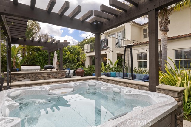 137 Beachcomber Drive, Pismo Beach CA: https://media.crmls.org/medias/a3eda8fd-c1d7-4648-b3f7-3e141d2b1173.jpg