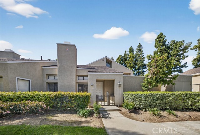 Detail Gallery Image 10 of 44 For 26 Claret #40,  Irvine,  CA 92614 - 2 Beds | 1/1 Baths