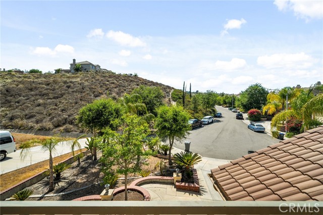 21 Via Del Renal Court, Lake Elsinore CA: https://media.crmls.org/medias/a3ee83d1-7ebc-46ce-a003-365d20116d3e.jpg