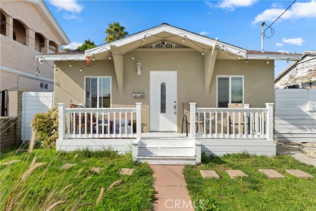 Detail Gallery Image 1 of 1 For 2617 S Cabrillo Ave, San Pedro,  CA 90731 - 2 Beds | 2 Baths