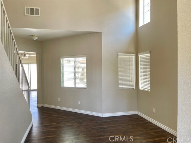 Detail Gallery Image 4 of 4 For 26236 Lawrence Union Dr, Murrieta,  CA 92563 - 3 Beds | 2/1 Baths